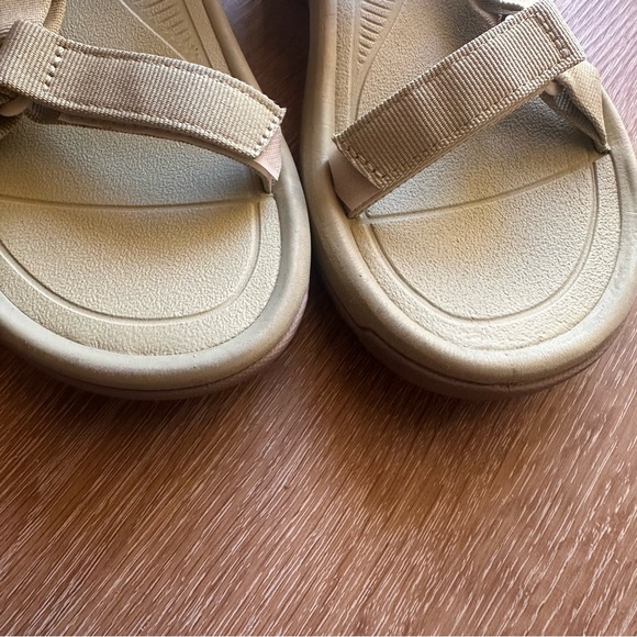 Teva Light sage Strap Sandals - Picture 5 of 8